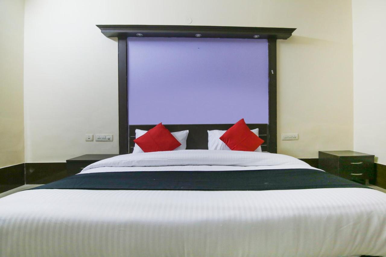 Capital O 68148 Hotel Shree Jee Palace Ghaziabad Exterior photo